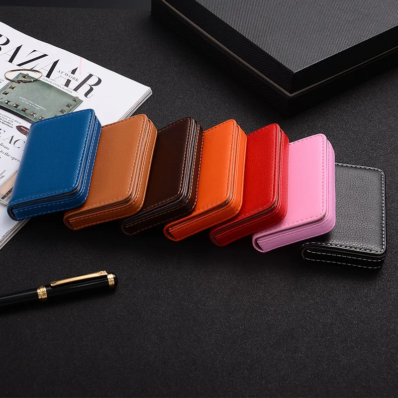 Porta Biglietti da Visita in P - Card Top Loader recensione e prezzo